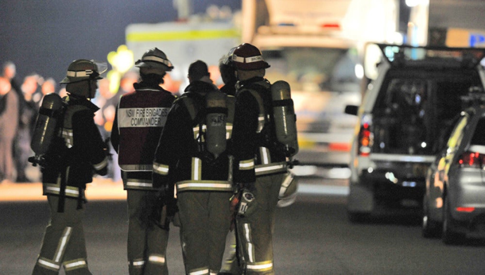 El collar bomba retirado a la joven australiana no contenía explosivo