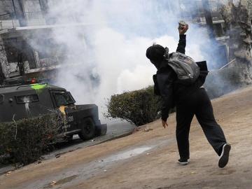 Graves enfrentamientos entre la policía y los estudiantes chilenos