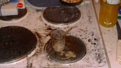 Un hombre intentaba construir un reactor nuclear en su cocina