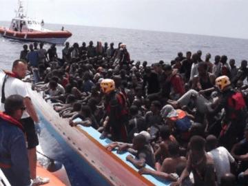 Un centenar de inmigrantes desparecen frente a la costa de Lampedusa