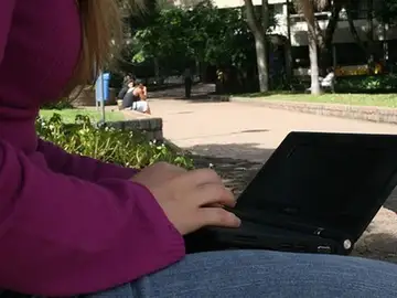 Portátil con Wi-Fi Portátil con Wi-Fi
