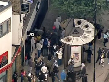 De nuevo fuertes disturbios en Londres