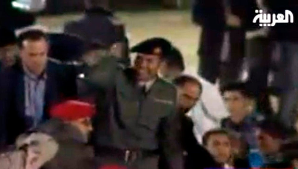 La televisión estatal libia muestra imágenes del  hijo de Gadafi