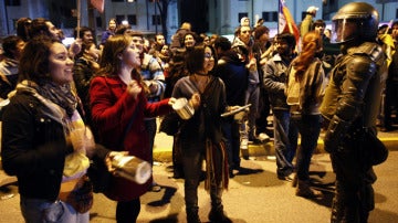 Jóvenes chilenos exigen reformas educativas al Gobierno