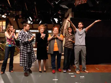 Dos Hombres y Medio Dos Hombres y Medio