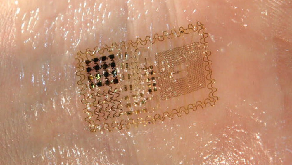 Diseñan una revolucionaria "piel electrónica" para medir las constantes vitales 