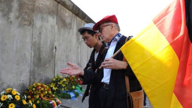 Angela Merkel recuerda la construcción del muro que le cambió la vida