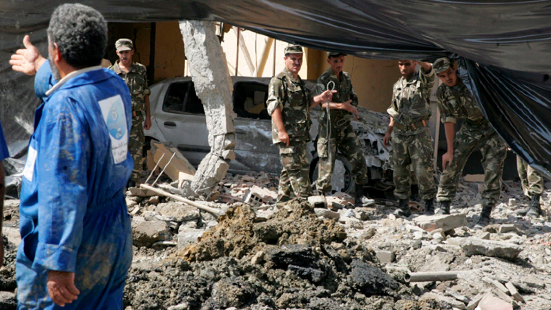  Al menos 30 heridos tras un atentado suicidia en Argelia