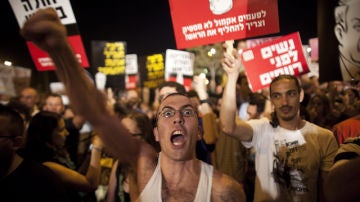  Más de 70.000 indignados se manifiestan en la periferia de Israel