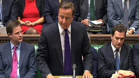 David Cameron se dirige al Parlamento británico David Cameron se dirige al Parlamento británico