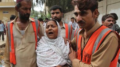 Al menos 30 muertos en un atentado suicida en Pakistán