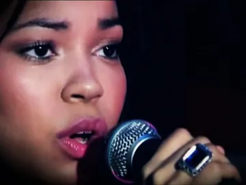 Dionne Bromfield, la sucesora de Amy Dionne Bromfield, la sucesora de Amy