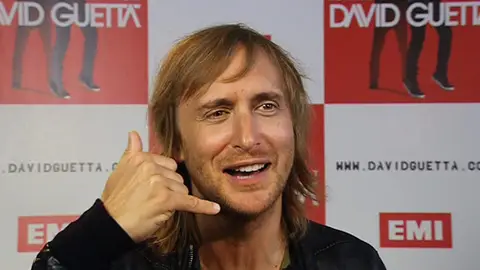 David Guetta en un momento de la entrevista que concedió a antena 3. David Guetta en un momento de la entrevista que concedió a antena 3.