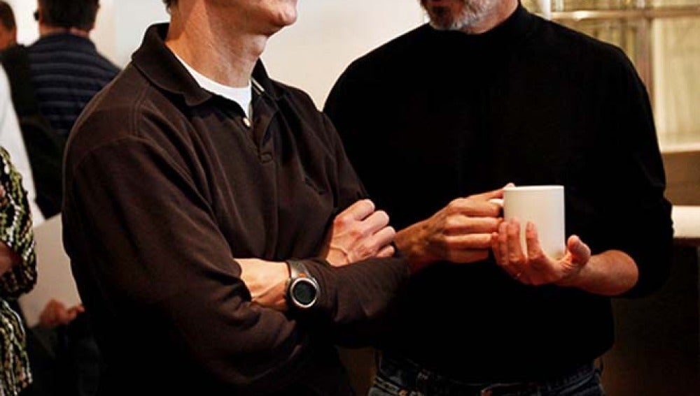 Tim Cook y Steve Jobs