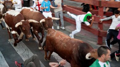Peligroso encierro de 'El Estoque' con dos heridos por asta de toro