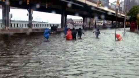 Los espa&ntilde;oles no pueden volver a casa desde EE.UU.