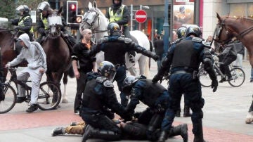 Sesenta detenidos en Londres tras una protesta contra el radicalismo islámico