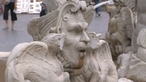 Actos vand&aacute;licos en varios monumentos de Roma