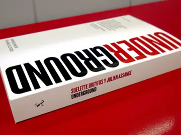 Se trata de la segunda edición de la novela Underground, basada en hechos reales. Se trata de la segunda edición de la novela Underground, basada en hechos reales.