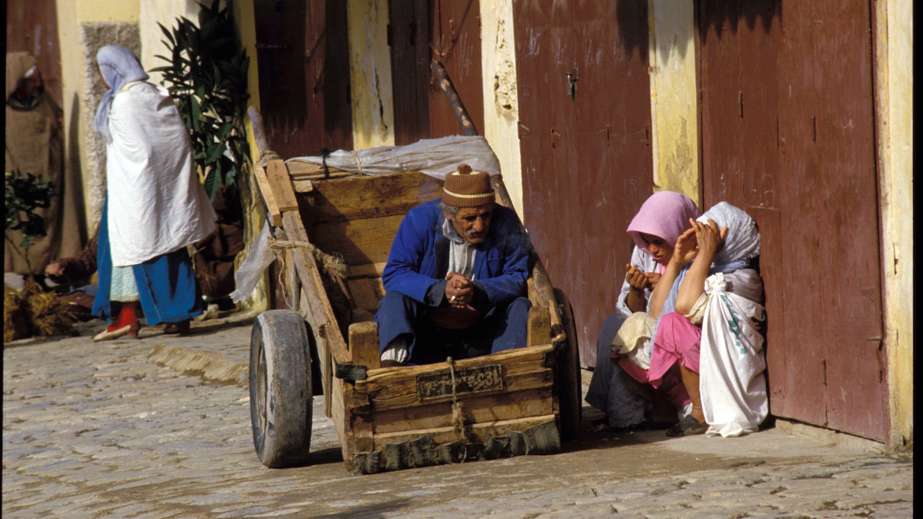 Una calle de la localidad turística de Fez, en Marruecos Una calle de la localidad turística de Fez, en Marruecos