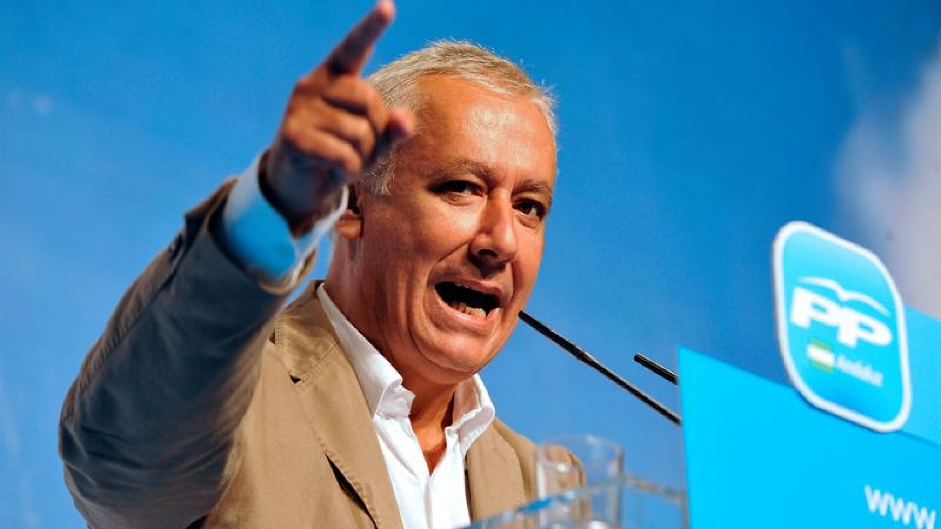 Javier Arenas en el acto que ha presidido en Granada