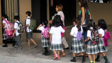 Un colegio de Huelva obliga a los niños a llevar el papel higiénico de casa por la crisis