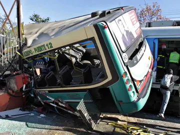 siete muertos y más de cien heridos en un accidente ferroviario en Argentina siete muertos y más de cien heridos en un accidente ferroviario en Argentina