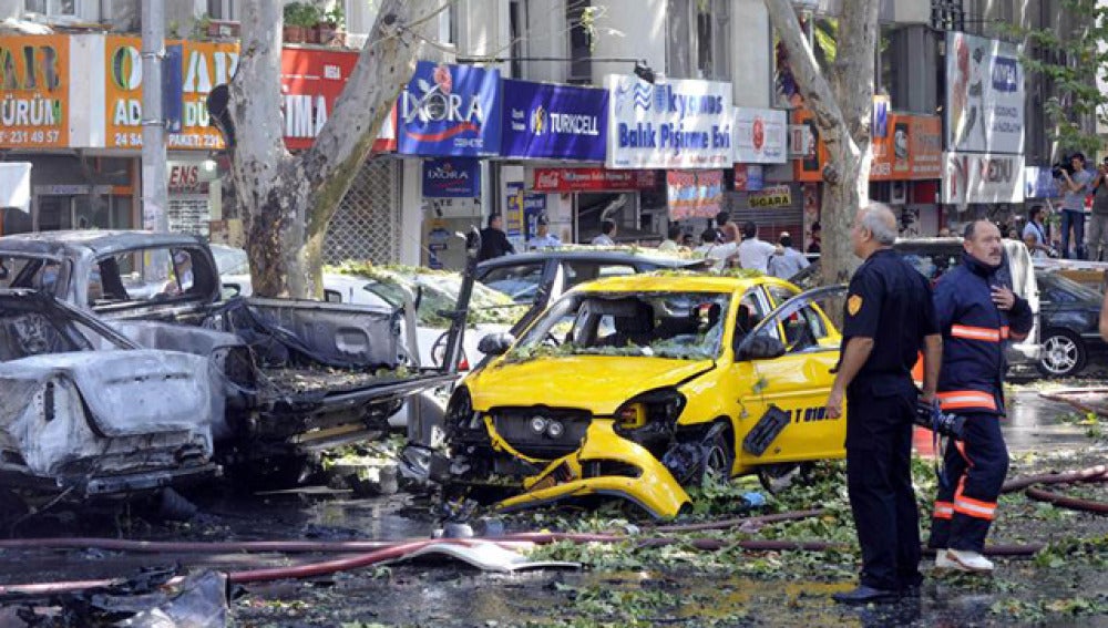 Una explosión en Ankara causa 15 heridos