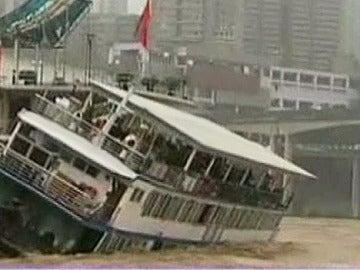 Barco hundido en China