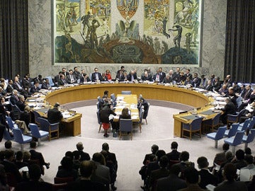 Consejo de Seguridad de la ONU durante su reunión Consejo de Seguridad de la ONU durante su reunión