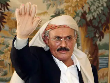 El presidente Saleh regresa a Yemen tras permanecer tres meses en Arabia Saudí El presidente Saleh regresa a Yemen tras permanecer tres meses en Arabia Saudí
