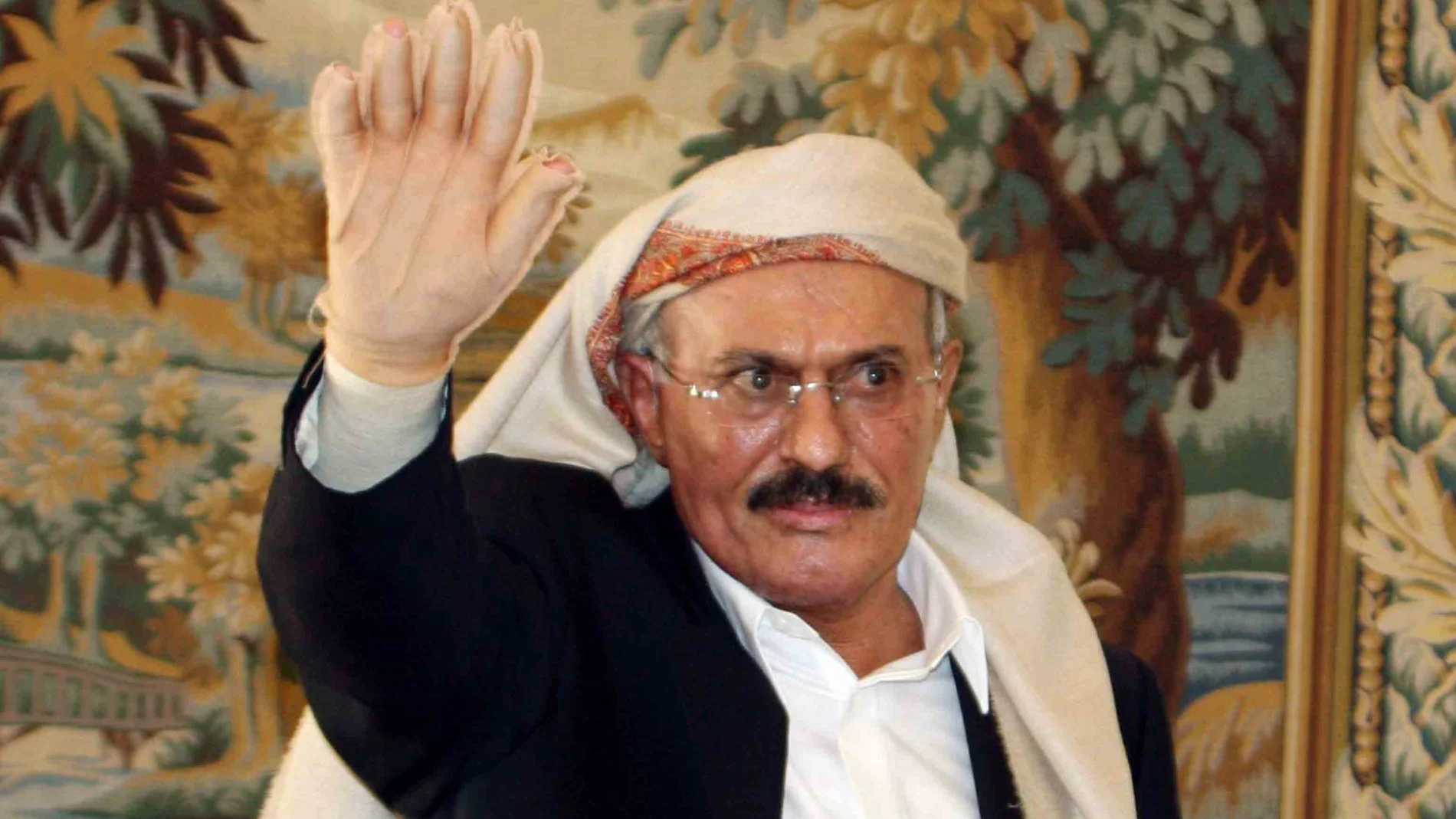 El presidente Saleh regresa a Yemen tras permanecer tres meses en Arabia Saudí El presidente Saleh regresa a Yemen tras permanecer tres meses en Arabia Saudí