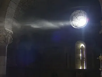 "Milagro de la luz" en la Iglesia de Santa Marta de Tera "Milagro de la luz" en la Iglesia de Santa Marta de Tera