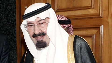 El rey saud&iacute; anuncia que las mujeres podr&aacute;n participar en las elecciones