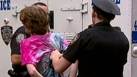 La Polic&iacute;a de Nueva York detiene a 80 personas en las protestas de Wall Street