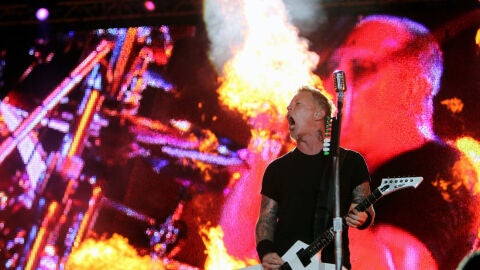 El vocalista de la banda de rock Metallica, James Hetfield
