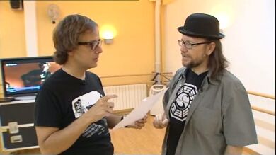 Santiago Segura se prepara la canción de Sabina