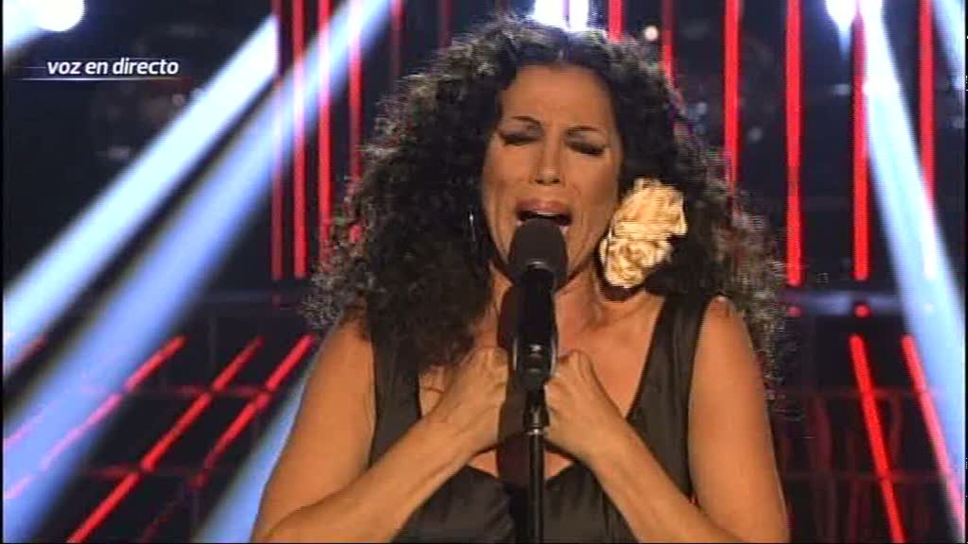 Gala 1 | To&ntilde;i Salazar imita a Lola Flores