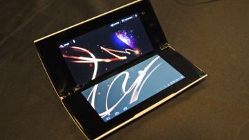 La Tablet P de Sony es la primera del mercado con dos pantallas.