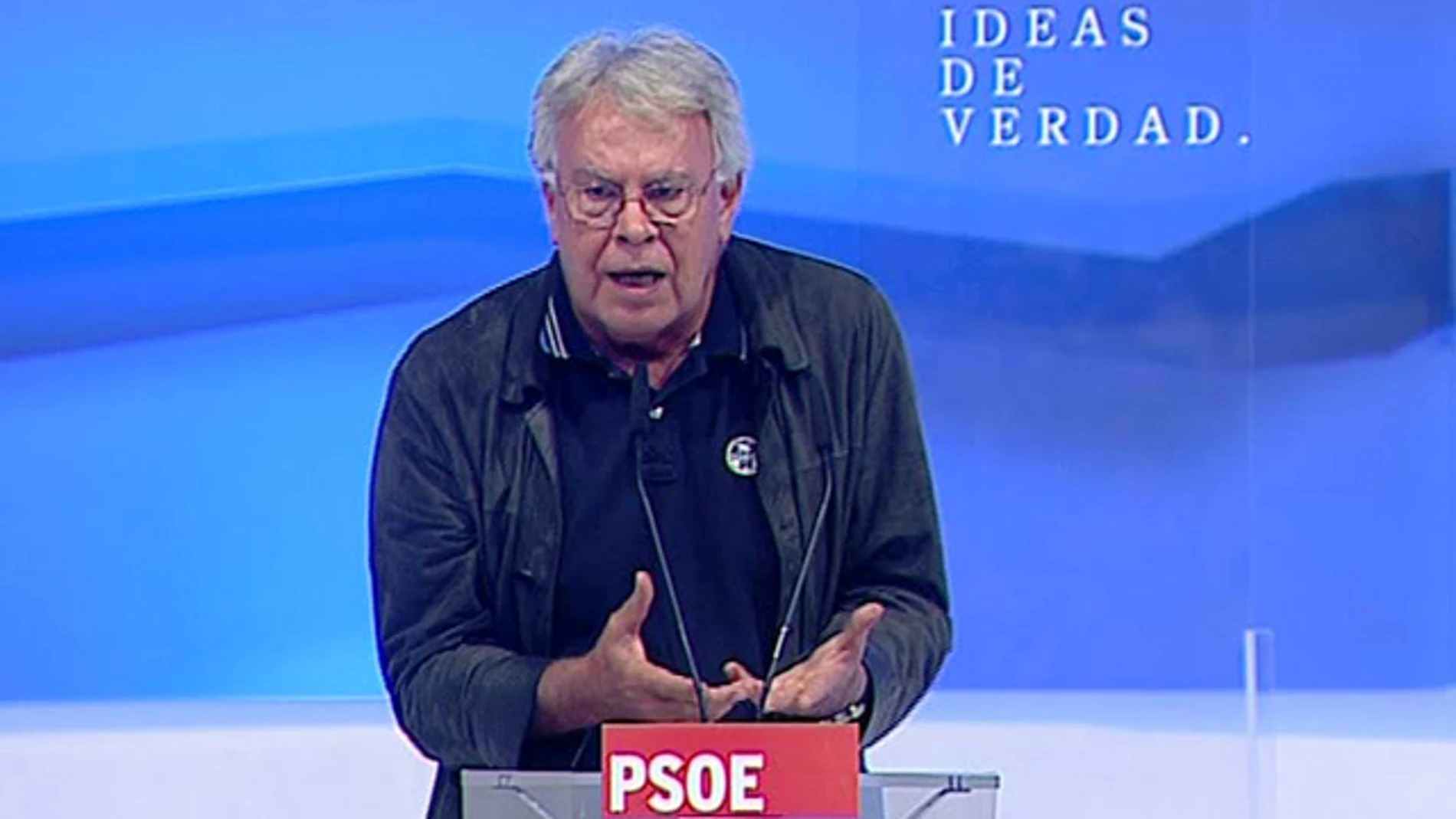 Felipe González en el congreso del PSOE
