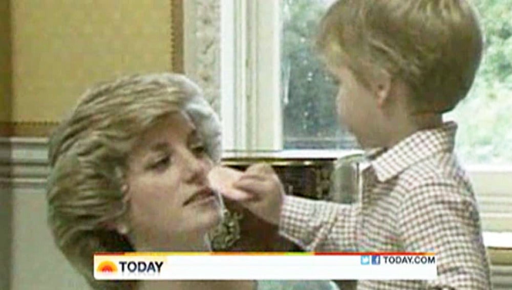 Imágenes inéditas de la Lady Di más risueña