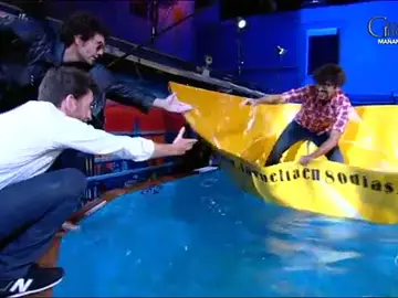 Marron y el barco de papel Marron y el barco de papel