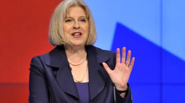 La Ministra del Interior Theresa May