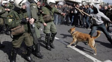 Lukánikos, el perro anarquista