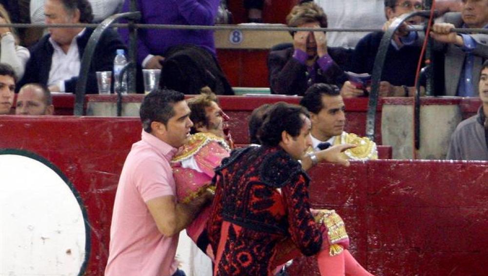 Los servicios médicos se llevan a Padilla