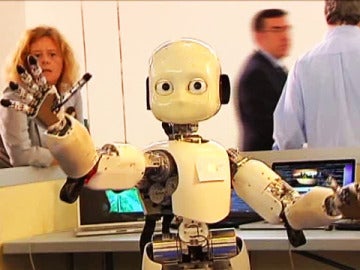 Un robot expuesto en la Campus Party de Granada