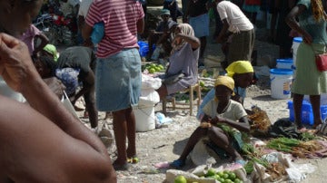 Mercado en la frontera de Haití con República Dominicana Font Parisen