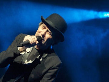El cantautor español Joaquín Sabina se presenta en concierto en su debut en los escenarios del Hammerstein Ball Room de la ciudad de Nueva York. 