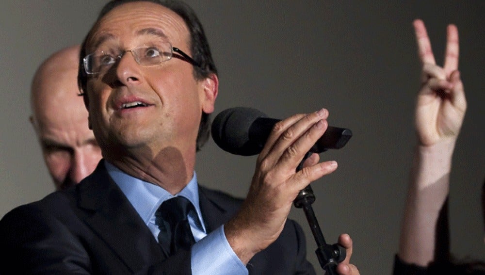 Hollande será el rival de Sarkozy