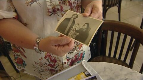 Muchos ni&ntilde;os fueron comprados por familias en los a&ntilde;os 70